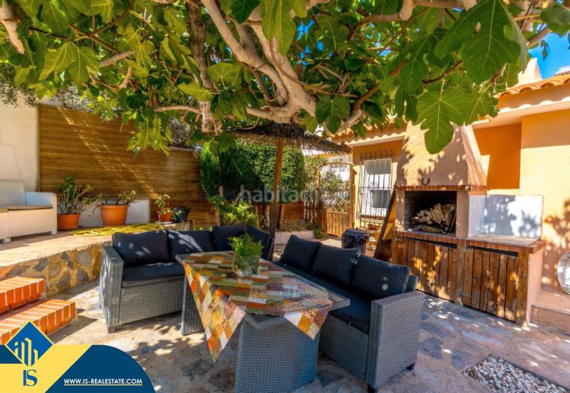 Foto bf44e016-f5e7-425c-8fad-41995c7e67aa. Chalet mit parking pool in La Zenia Orihuela