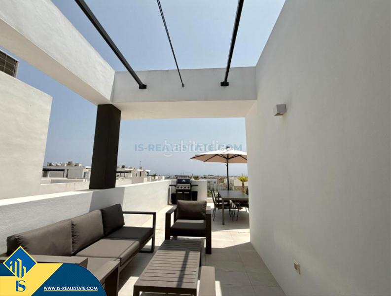 Foto 9603263d-bc7e-4902-a9ec-2050beda4914. Attique avec parking piscine dans San Agustín Alicante