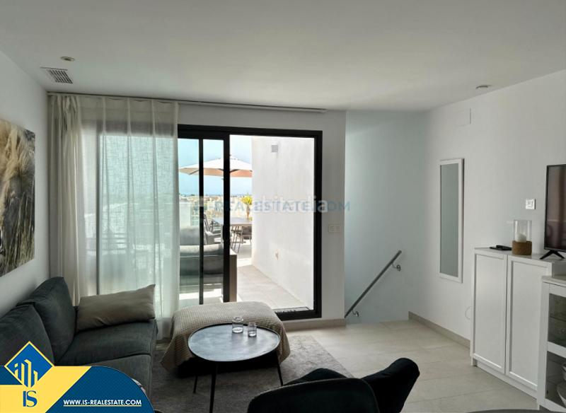 Foto c9c552a6-8740-435a-aaff-ecf015f33708. Attique avec parking piscine dans San Agustín Alicante