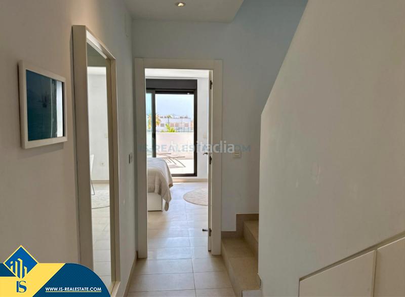 Foto e67fd2b3-5a3b-47d8-bcf6-7e2611bbb218. Attique avec parking piscine dans San Agustín Alicante