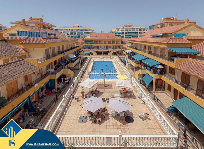 Foto d58a2534-43fc-4a8f-b9b8-843c1f0fc230. Casa amb calefacció piscina a Los Europeos Torrevieja