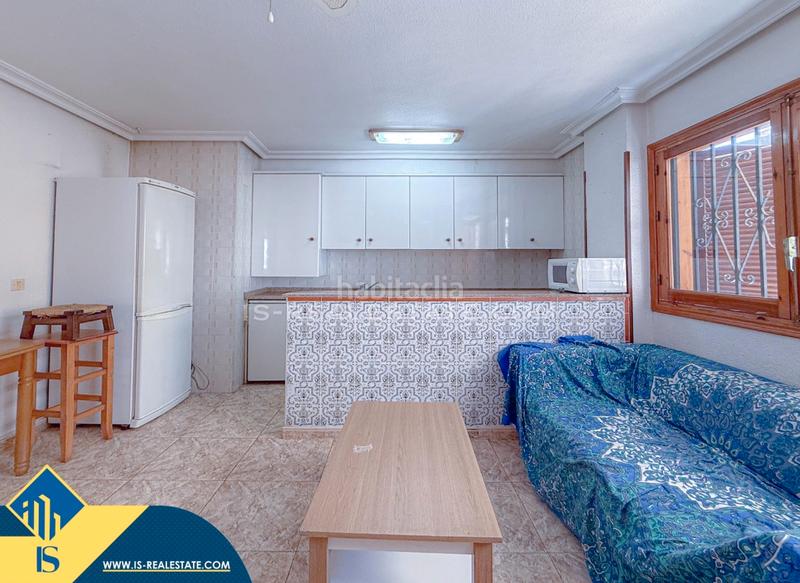 Foto f37d0d59-7e45-4d98-9b0d-e7ccc7e25c63. Casa amb calefacció piscina a Los Europeos Torrevieja