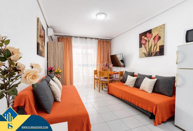 Foto 7856753a-ee79-4a7a-8e76-896431c56b4b. Estudio  cerca del mar, en la provincia de alicante, en la ciudad . 1 habitación | 32 m² | 600 metros del mar en Torrevieja