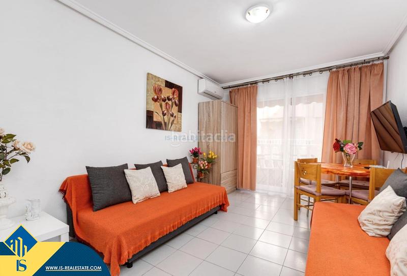 Foto ad962693-7283-43e6-9daf-51b89237781b. Estudio  cerca del mar, en la provincia de alicante, en la ciudad . 1 habitación | 32 m² | 600 metros del mar en Torrevieja