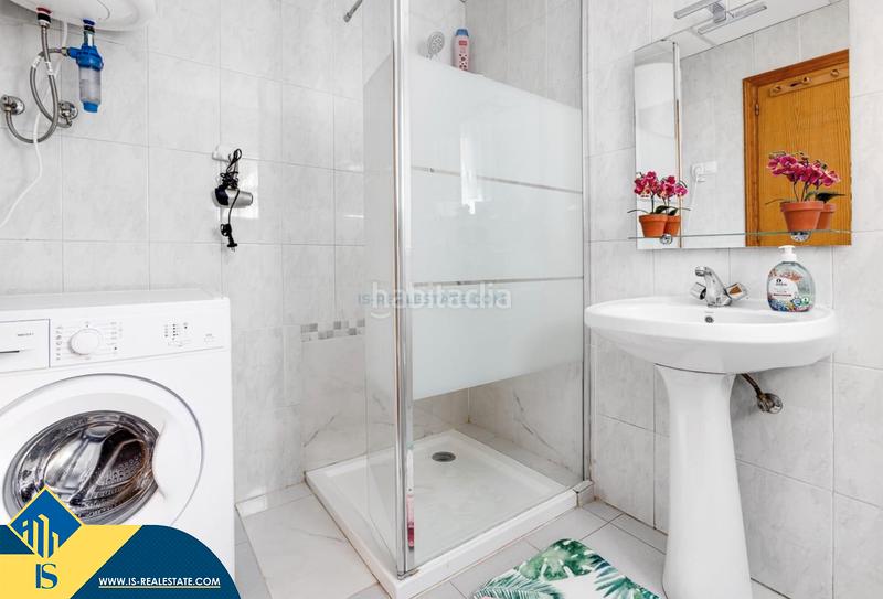 Foto c6729c72-509f-4b6b-9b9e-11d4eb8ee482. Estudio  cerca del mar, en la provincia de alicante, en la ciudad . 1 habitación | 32 m² | 600 metros del mar en Torrevieja