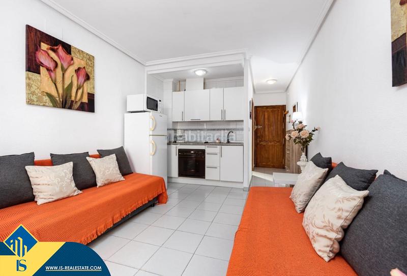 Foto d80b961f-229a-4d13-8035-b32abd67e346. Estudio  cerca del mar, en la provincia de alicante, en la ciudad . 1 habitación | 32 m² | 600 metros del mar en Torrevieja