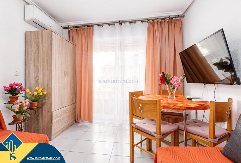 Foto fb4063bc-12f1-44c8-9742-aaf5b5e09615. Estudio  cerca del mar, en la provincia de alicante, en la ciudad . 1 habitación | 32 m² | 600 metros del mar en Torrevieja