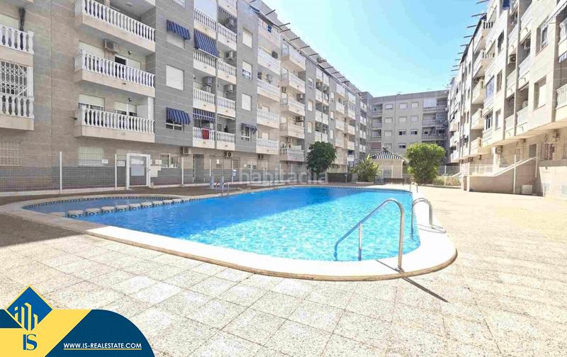 Foto 795b0a2f-44bf-4823-b907-1ca4f7e4869b. Dachwohnung mit heizung pool in Las Piscinas Naturales Torrevieja