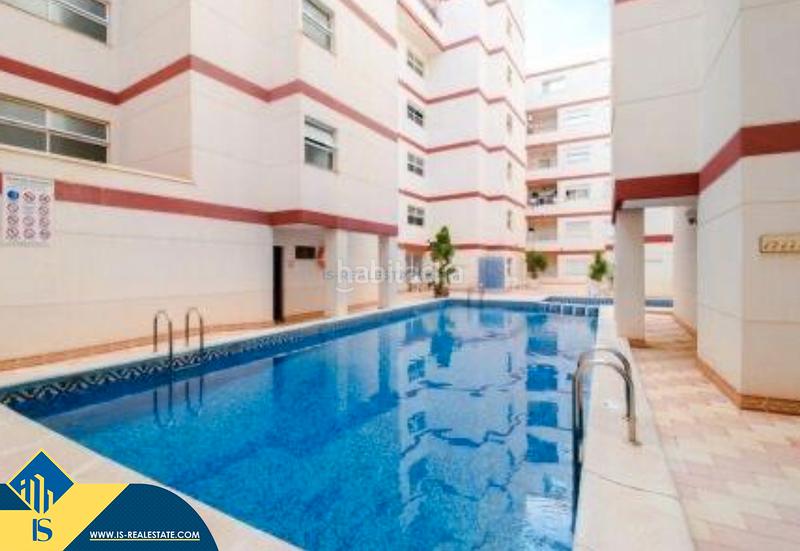 Foto 184b61f5-7f0b-44d4-8665-469a5083ec4f. Apartment with heating pool in Parque de las Naciones Torrevieja