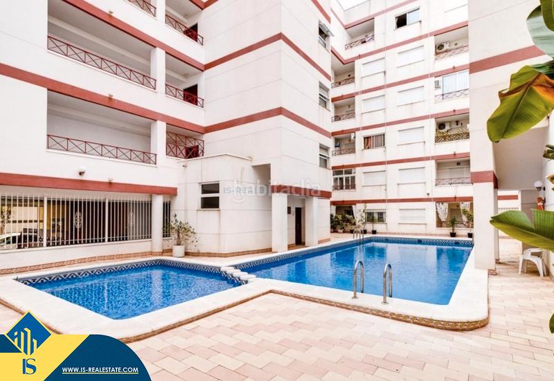 Foto 9e52cec6-233c-4e97-b9bd-a4295ef80d1c. Apartment with heating pool in Parque de las Naciones Torrevieja