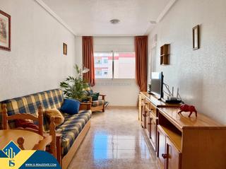 Apartament a Parque de las Naciones. Apartamento con piscina comunitaria, en la provincia de alicante