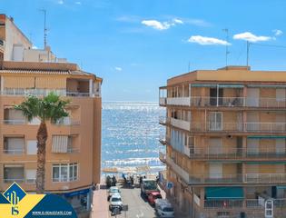 Pis a Playa de los Náufragos. Apartamento con terraza, en la provincia de alicante, en la ciud