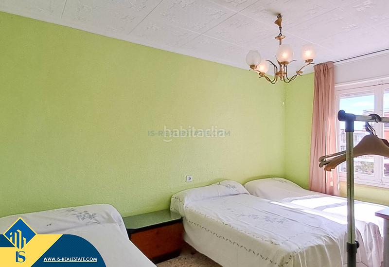 Foto ea417e38-1ef0-4f61-8e36-b8837eb0b690. Pis a Playa de los Náufragos Torrevieja