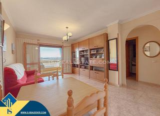 Piccolo appartamento in El Acequión. Apartamento con piscina comunitaria, en la provincia de alicante