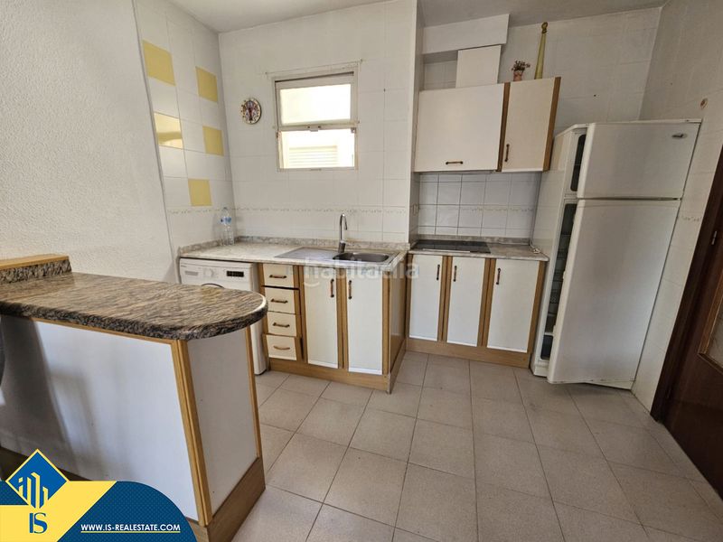Foto 0c25a72a-c936-4d90-81e1-70ab86b84c64. Ático  con terraza, en la provincia de alicante, en la ciudad . 1 habitación | 55 m² | 450 metros del mar en Torrevieja