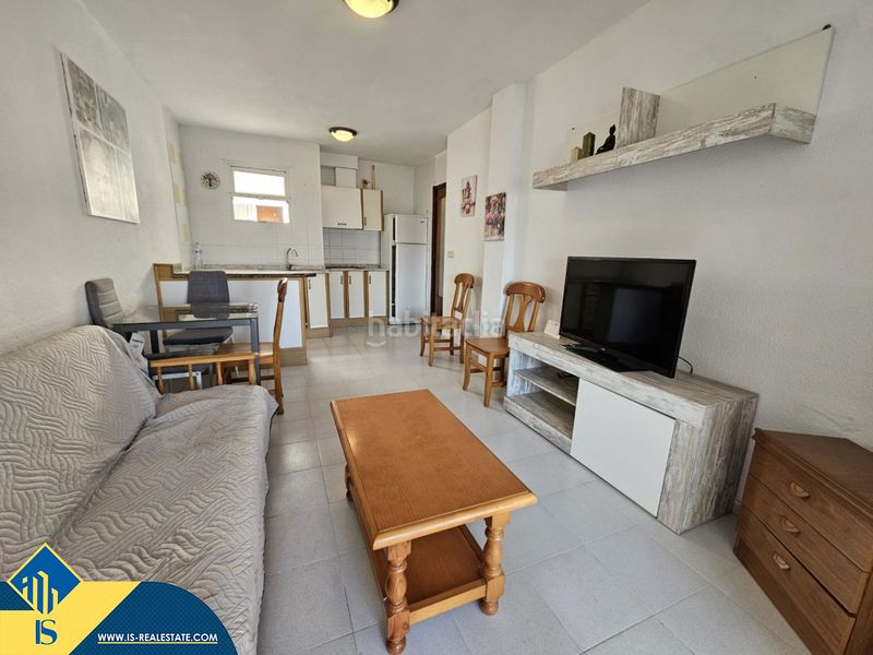 Foto 1a161709-b18e-40e4-a2c3-7debd9452085. Ático  con terraza, en la provincia de alicante, en la ciudad . 1 habitación | 55 m² | 450 metros del mar en Torrevieja