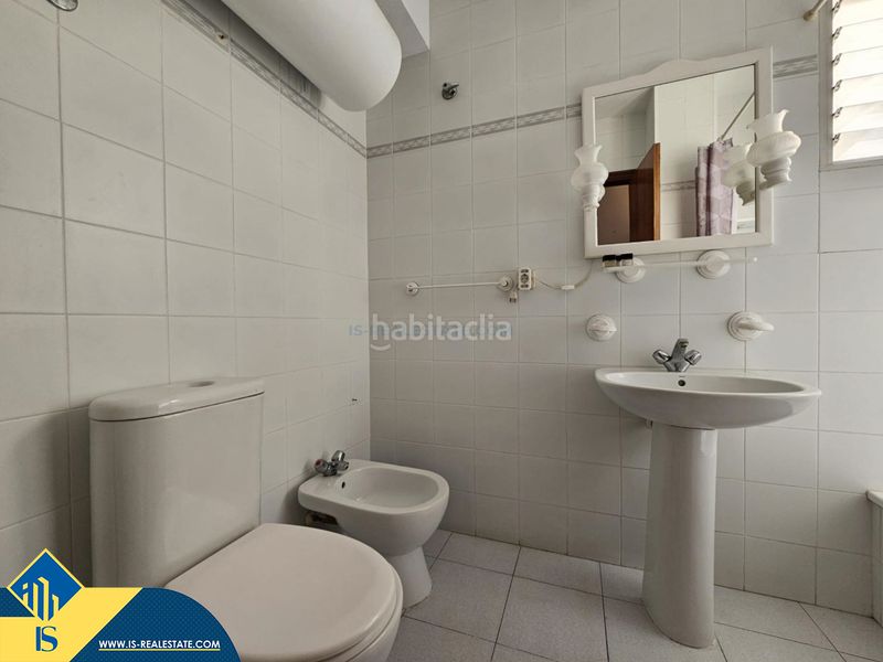 Foto 8a48449d-2c53-49dc-9bea-22d93f5bcafe. Ático  con terraza, en la provincia de alicante, en la ciudad . 1 habitación | 55 m² | 450 metros del mar en Torrevieja