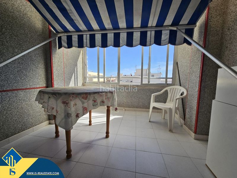 Foto b9812855-df49-486c-a09c-7ba805442e86. Ático  con terraza, en la provincia de alicante, en la ciudad . 1 habitación | 55 m² | 450 metros del mar en Torrevieja