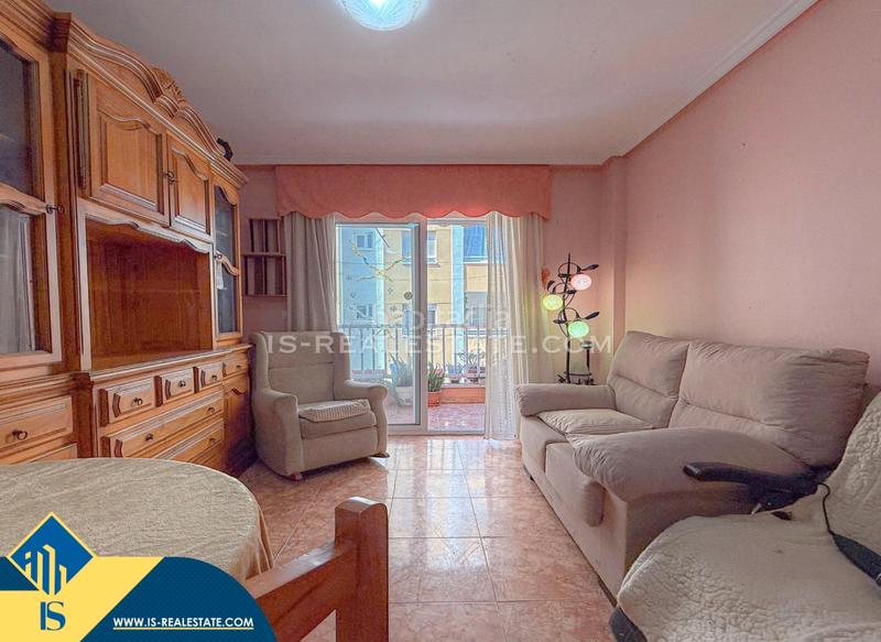 Foto 4a8be015-9b1e-4fc8-88f2-85f2845e63c9. Apartament amb calefacció aparcament a Antonio Machado Torrevieja