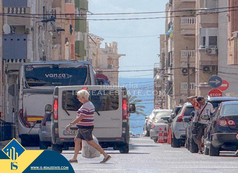 Foto 8b45788f-a152-49d8-8f31-835d9df59f7d. Apartament amb calefacció aparcament a Antonio Machado Torrevieja