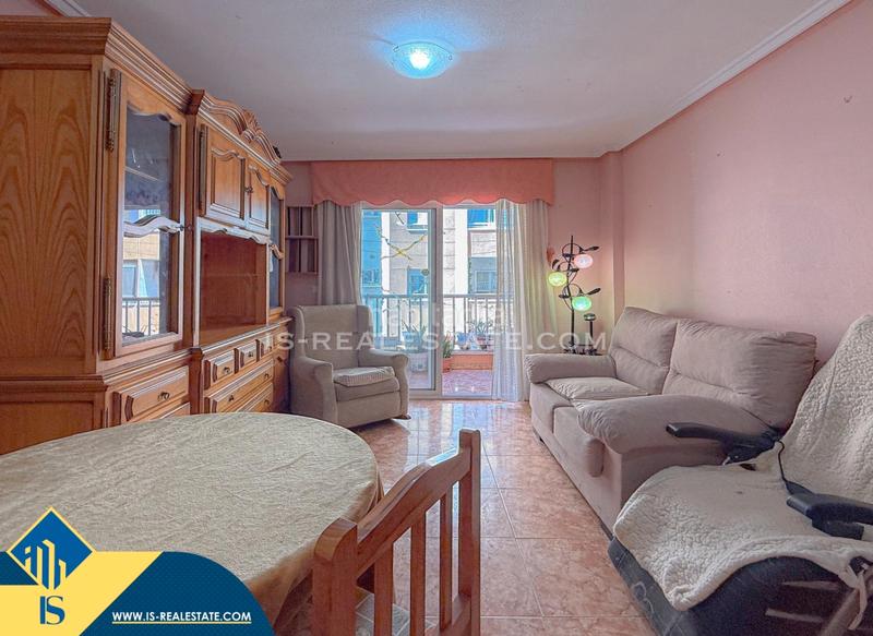 Foto ad741fd7-0c37-4bb5-a037-df9c3009d2fd. Apartament amb calefacció aparcament a Antonio Machado Torrevieja