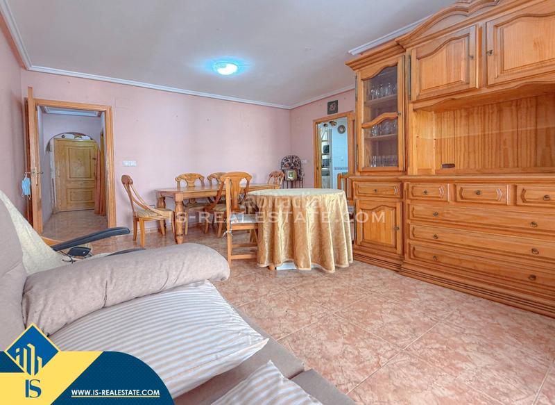 Foto dd8daa60-b98d-4dce-8f3d-06549c41aa3c. Apartament amb calefacció aparcament a Antonio Machado Torrevieja