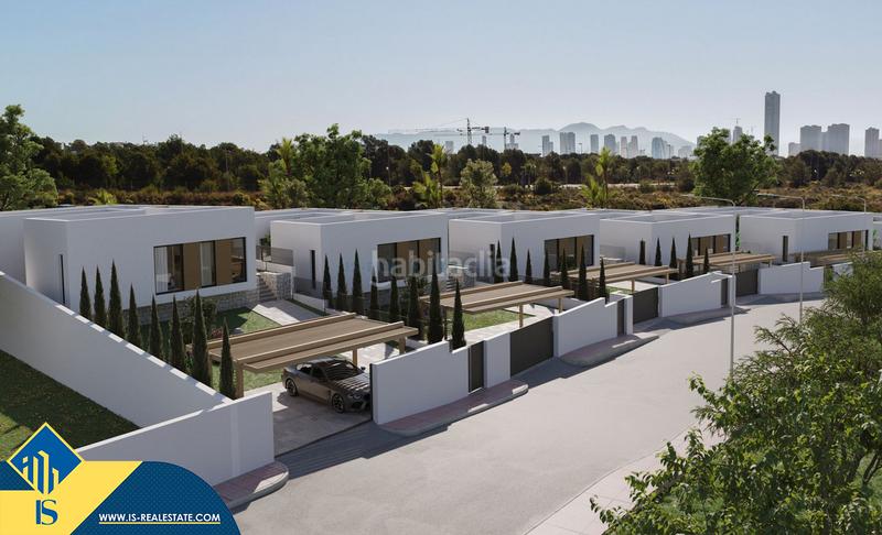 Foto b8aed5b3-980b-4f4c-ac0a-ab4462a82a48. Chalet mit parking pool in Urbanizaciones Benidorm