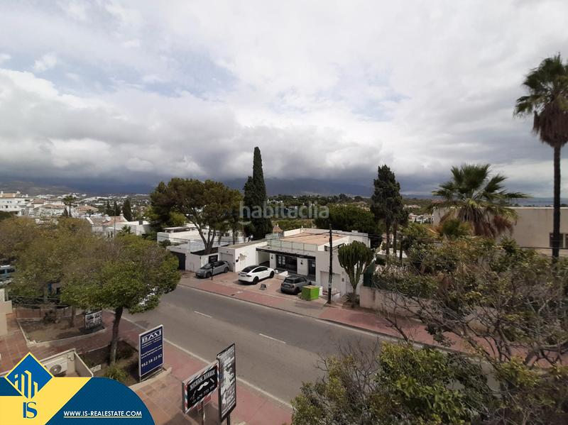 Foto 3e8201fb-390e-4e24-b413-386f01de2d42. Apartament amb calefacció aparcament piscina a Nueva Andalucía centro Marbella