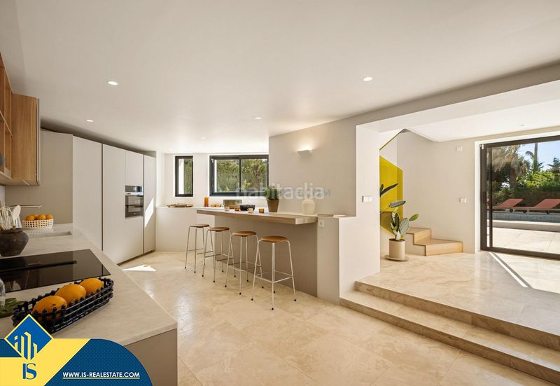 Foto 5dab6fb5-b9e3-4549-85ae-26253415bee2. Xalet amb aparcament piscina a Las Brisas Marbella