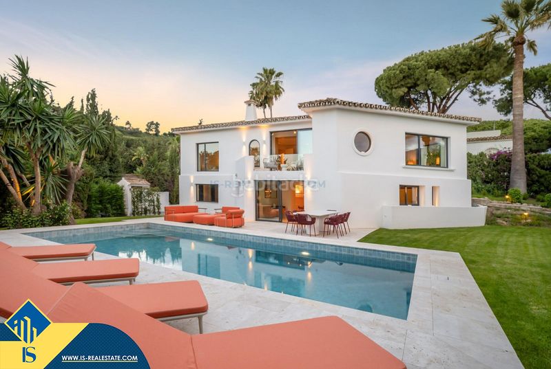 Foto d454cf5d-28e8-44d0-8f96-0a0c3d208c1c. Xalet amb aparcament piscina a Las Brisas Marbella