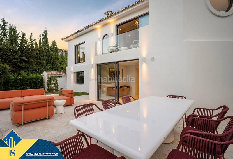 Foto fec87645-a228-4b3b-bc82-3e49a2ee1296. Xalet amb aparcament piscina a Las Brisas Marbella