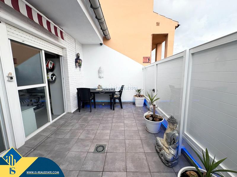 Foto 0031dc15-c092-4a2a-b4e4-3732fcfaf5ff. Apartamento  renovado con terraza, en la provincia de alicante, en la ciudad . 1 habitación | 51 m² | 800 metros del m en Torrevieja