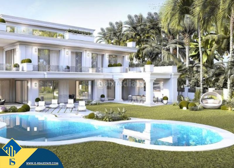 Foto 6dd16bbe-9f81-4f30-a721-a008a21b6683. Xalet amb aparcament piscina a Cabopino - Artola Marbella