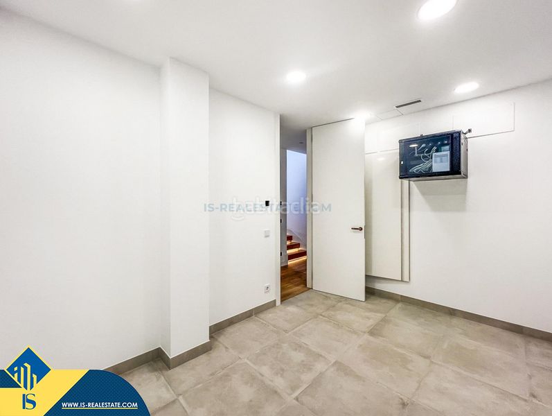 Foto d5cc24d5-c0d5-485b-8e7c-3d0bd739f502. Xalet amb aparcament piscina a Cabopino - Artola Marbella