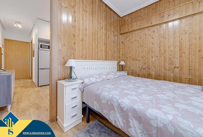 Foto 37c75fc4-c963-420e-b428-68e057037232. Estudio  reformado con balcón, en la provincia de alicante, en la ciudad , en la zona de playa de los locos. 1 habitac en Torrevieja