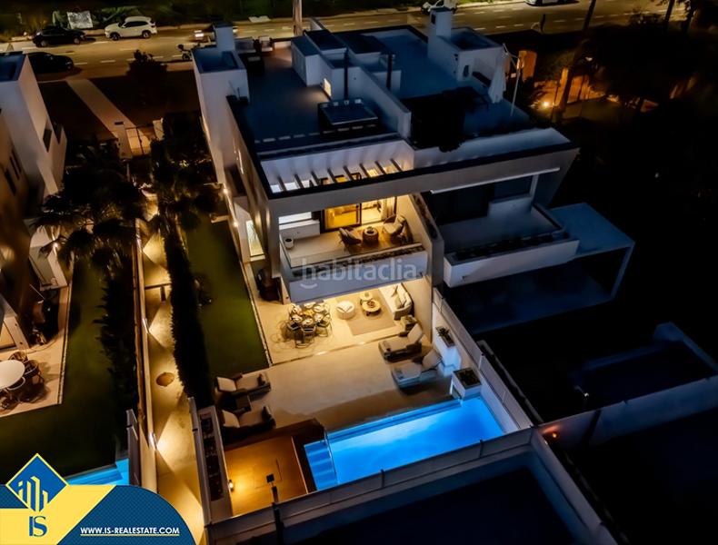 Foto 41b0b794-414d-4b2b-bece-bb61d97b88bd. Chalet avec parking piscine dans Puerto Banús Marbella