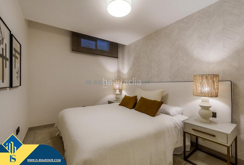 Foto 90b69d4d-cd8c-452b-8856-6bf5e1d56833. Chalet avec parking piscine dans Puerto Banús Marbella