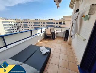 Attique à San Blas. Ático con piscina comunitaria, en la provincia de alicante, en l