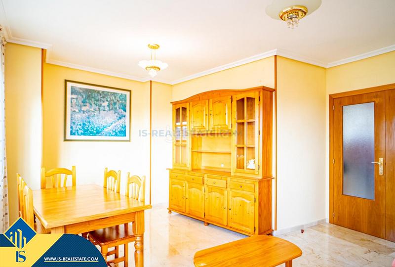 Foto f8ee67fb-d76e-4844-892a-3f1aac206472. Appartement avec parking piscine dans Juzgados - Plaza de Toros Benidorm