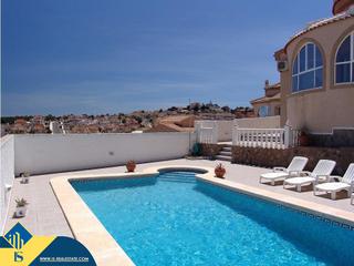 Xalet a Rojales. Villa con piscina privada, en la provincia de alicante, en rojal