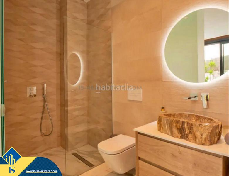 Foto 8c590abc-bfe1-48cc-bb38-3351a303d29a. Chalet con parcheggio piscina in Los Almendros Orihuela