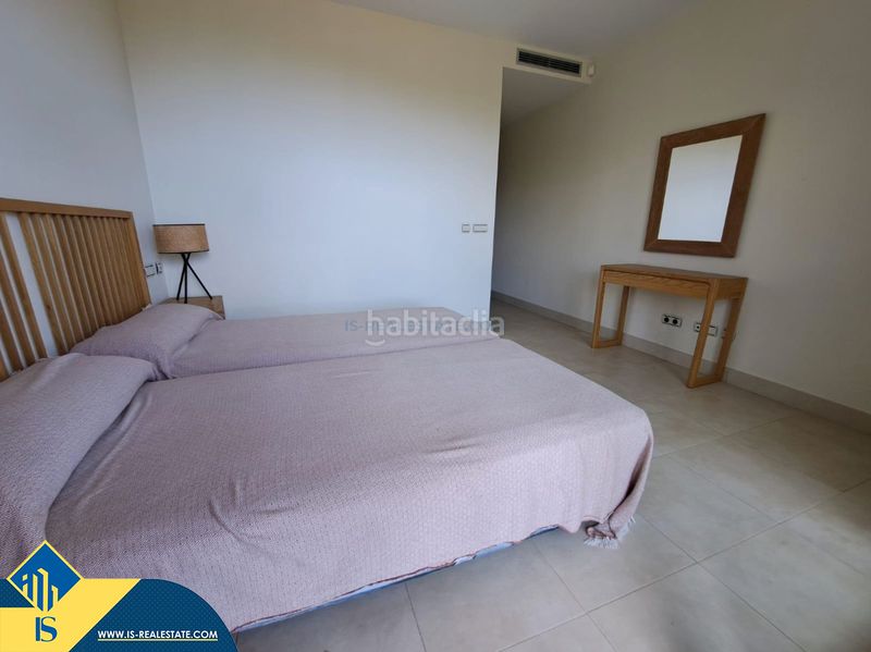 Foto 706e2fcd-0aef-4df0-9d2a-958dd883d95c. Apartament amb calefacció aparcament piscina a Alto de los Monteros Marbella