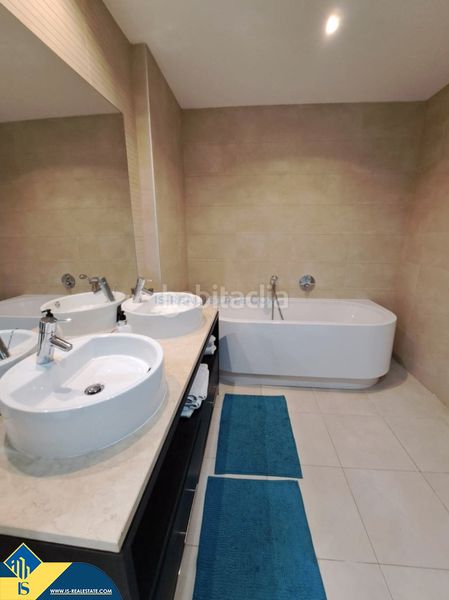 Foto f4c032f2-f262-4ad8-a91e-04e45daa0840. Apartament amb calefacció aparcament piscina a Alto de los Monteros Marbella