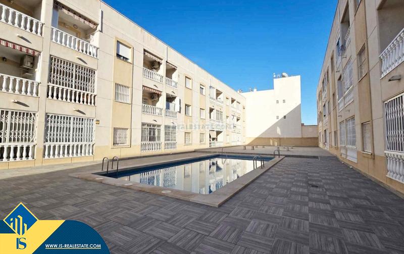 Foto 2f918117-02eb-424e-a9dd-ced6c345e79a. Piccolo appartamento con riscaldamento piscina in Torrevieja