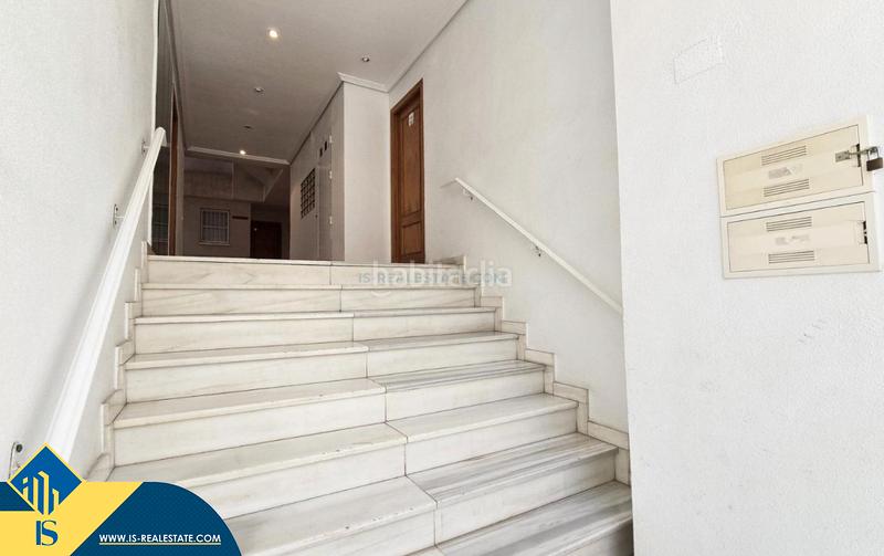 Foto 3a4440bf-d90d-4316-a3b1-285f57a49611. Piccolo appartamento con riscaldamento piscina in Torrevieja