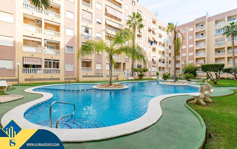 Foto 86f3db88-aaae-4514-b2b2-a8c7b1f30ab8. Apartment with heating pool in Parque de las Naciones Torrevieja