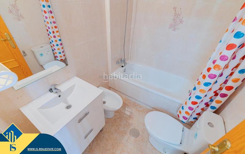 Foto 89be77e7-c3a9-470a-beaa-1516feae3870. Apartment with heating pool in Parque de las Naciones Torrevieja