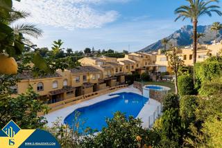 Maison à La Merced. Casa reformada con piscina comunitaria, en la provincia de málag