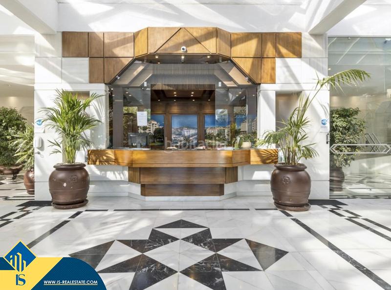 Foto d25ba131-4e87-4fe1-869a-6b6b194c6f3a. Appartement mit heizung parking pool in Puerto Banús Marbella