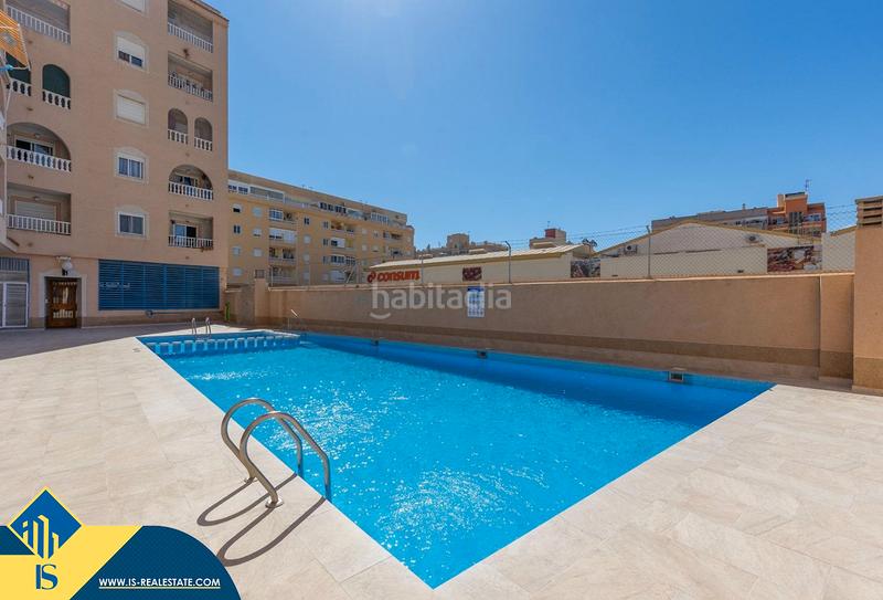 Foto f44fbf6f-a9fe-4ef9-9738-4f14cfa3a7cc. Àtic amb calefacció piscina a El Molino Torrevieja